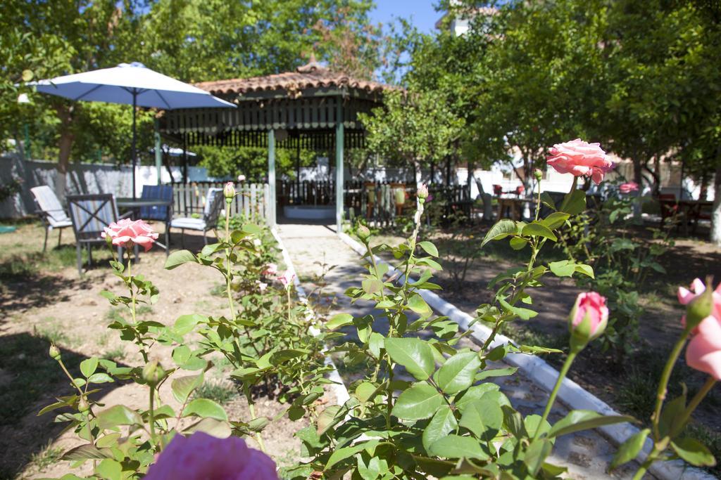 Ales Park Hotel Antalya Exteriör bild